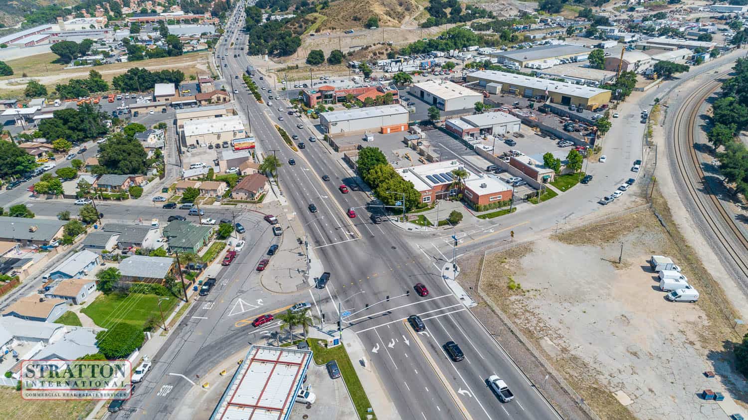 aerial view - Retail Building for Sale in Santa Clarita, CA